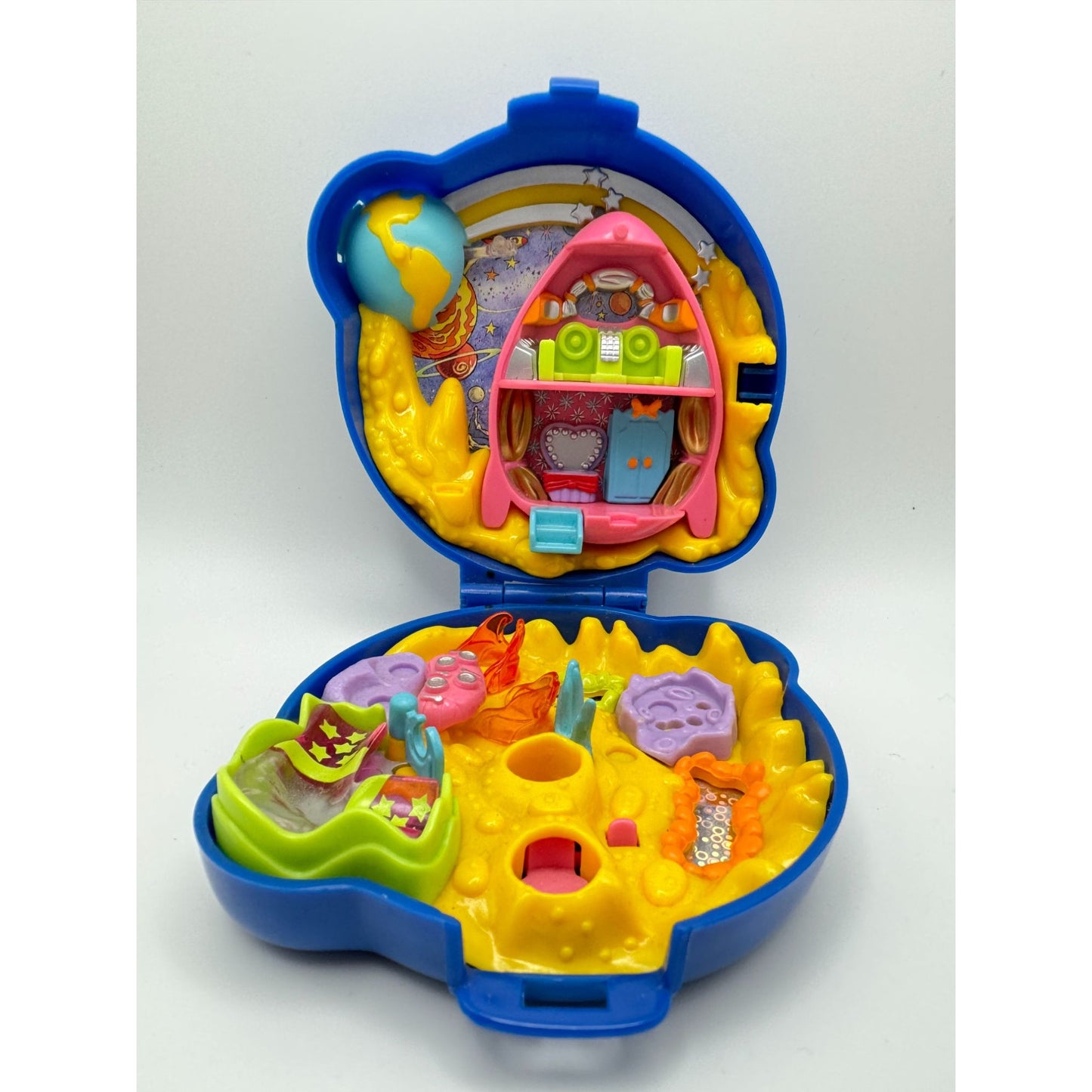 1996 Polly Pocket Minnie Mouse Playcase Compact ONLY