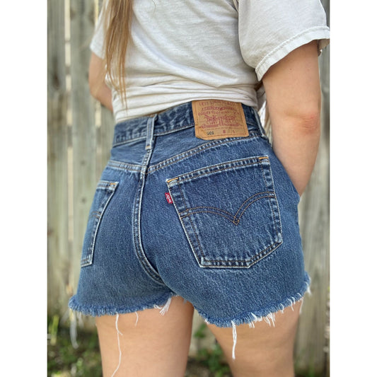 01' Levi's 501 Dark Wash Cut Off Raw Hem Denim Jean Shorts Size 30