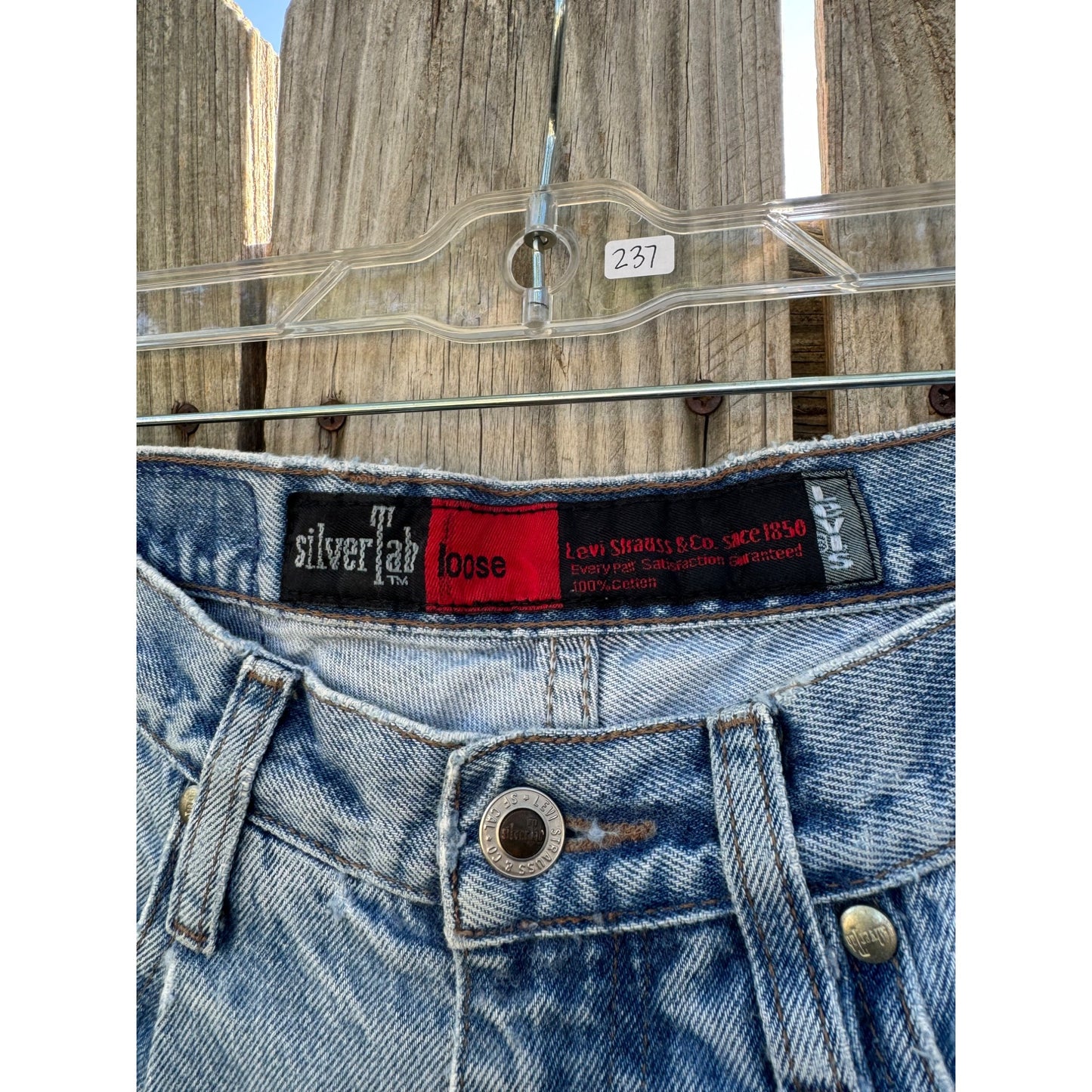 90's Levi's silverTab Medium Wash Cut Off Raw Hem Denim Jean Shorts 32