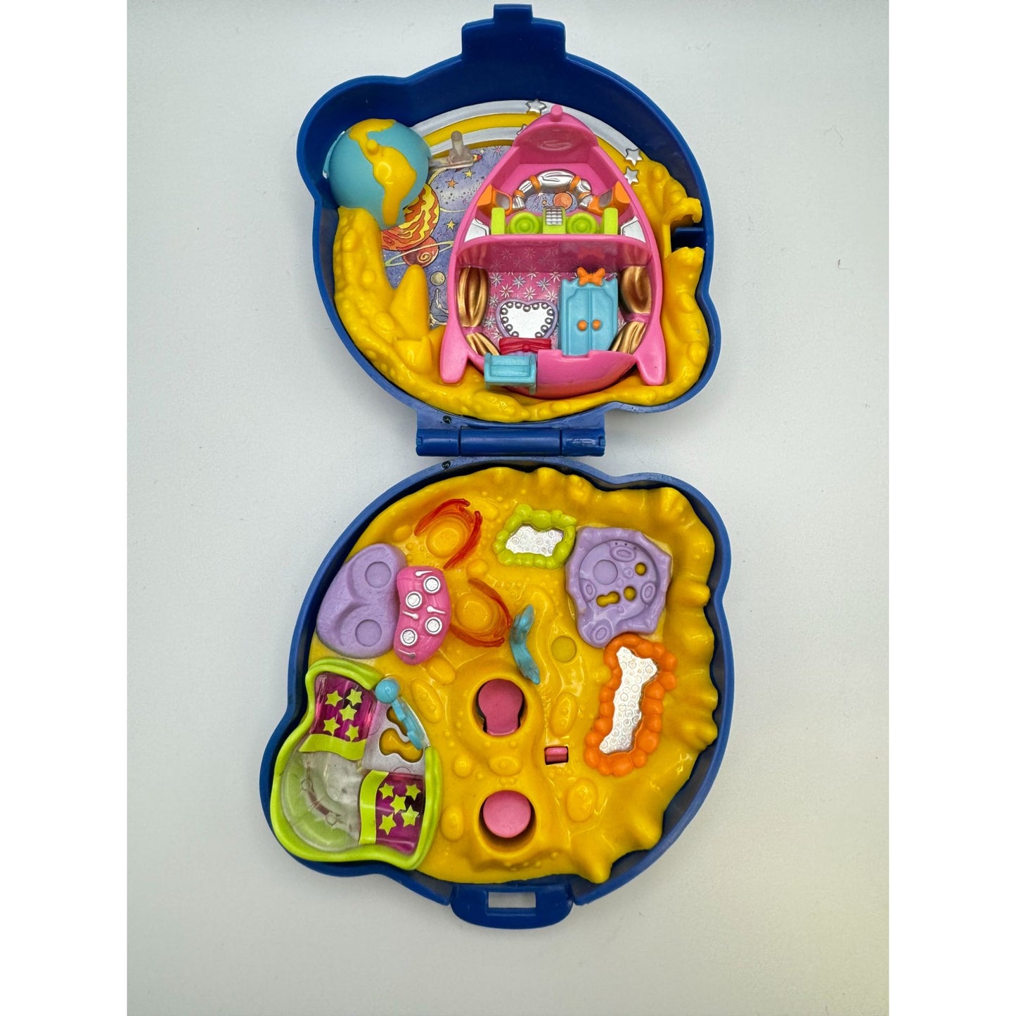 1996 Polly Pocket Minnie Mouse Playcase Compact ONLY