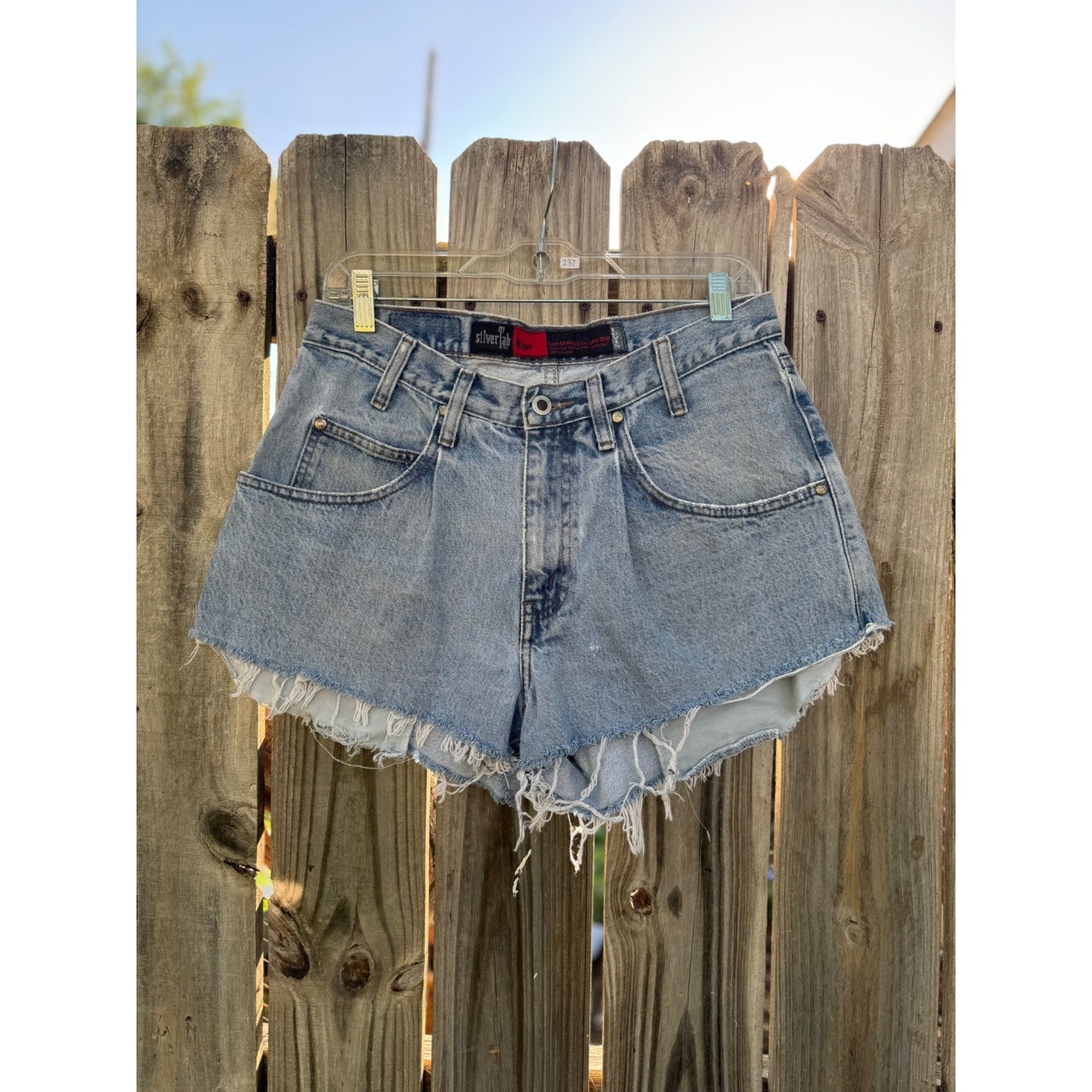 90's Levi's silverTab Medium Wash Cut Off Raw Hem Denim Jean Shorts 32