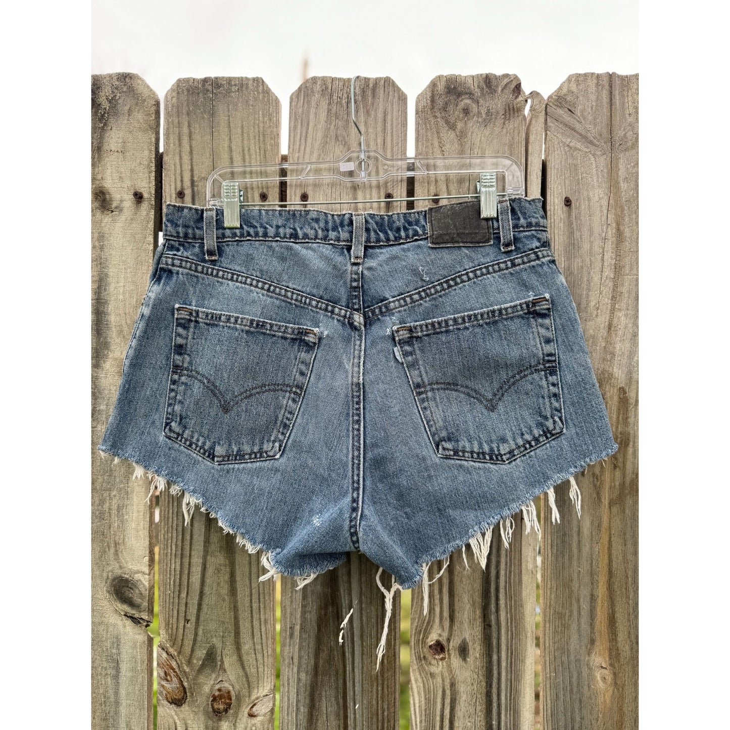 97' Levi's silverTab Loose Fit Cut Off Raw Hem Denim Jean Shorts 34