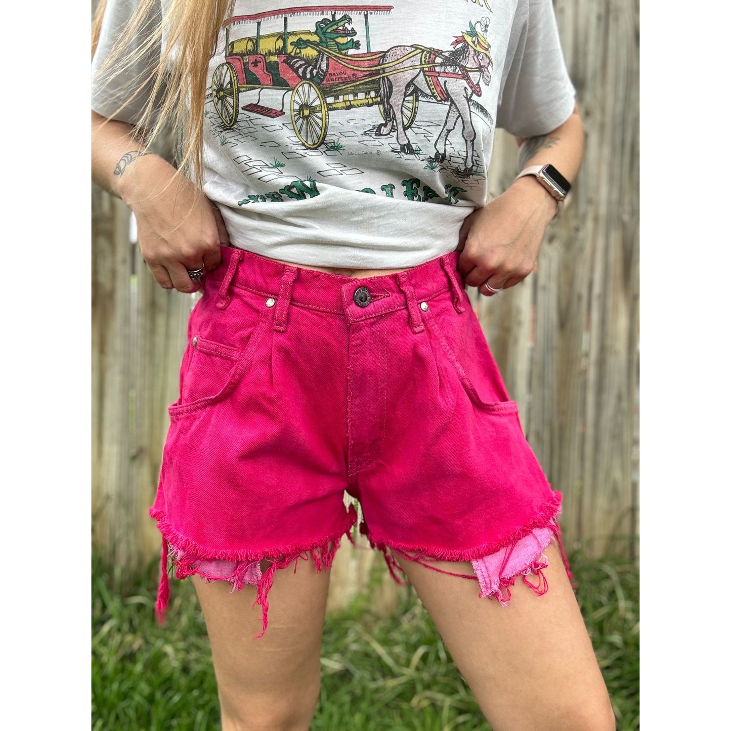 91' Levi's silverTab Loose Fit Hot Pink Cut Off Raw Hem Jean Shorts 30