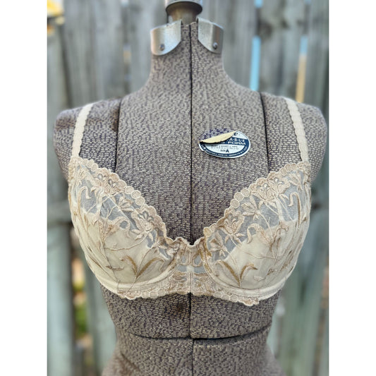 90's Victoria's Secret Nude Lace Underwire Bra 34C