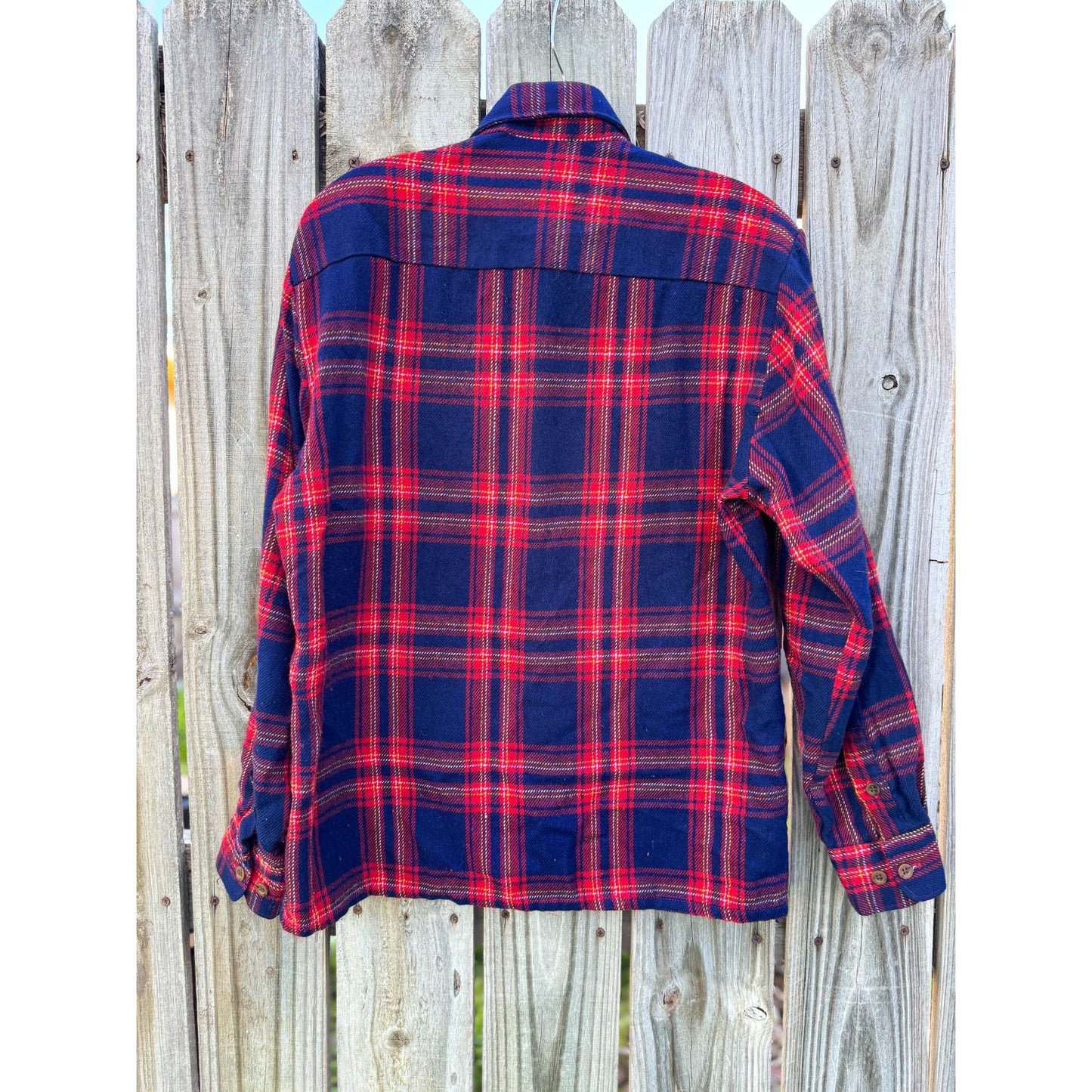 Woodland Acrylic Plaid Flannel Long Sleeve Button Down Medium