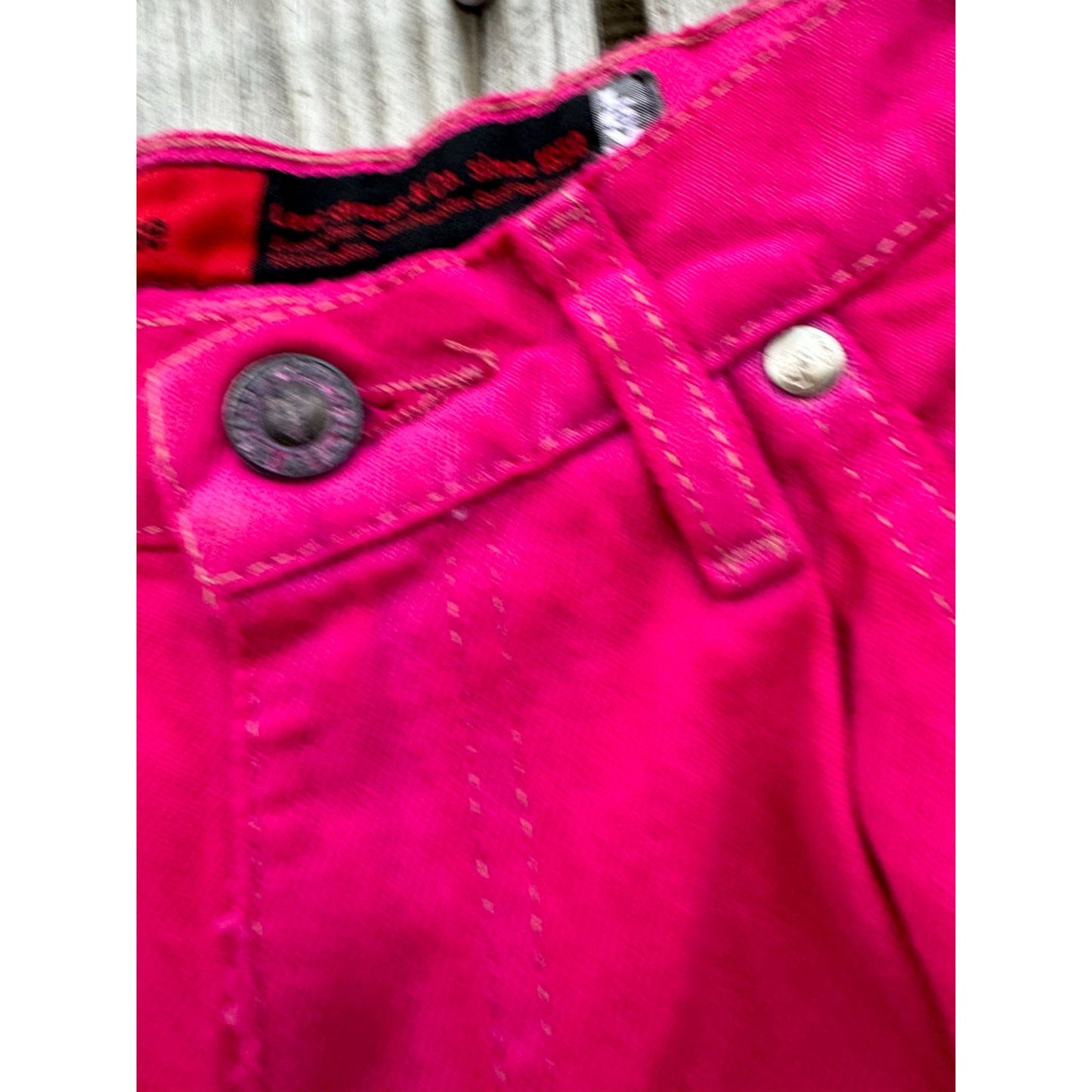 91' Levi's silverTab Loose Fit Hot Pink Cut Off Raw Hem Jean Shorts 30