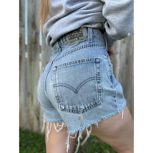 90's silverTab Classic Light Wash Cut Off Raw Hem Denim Jean Shorts 30