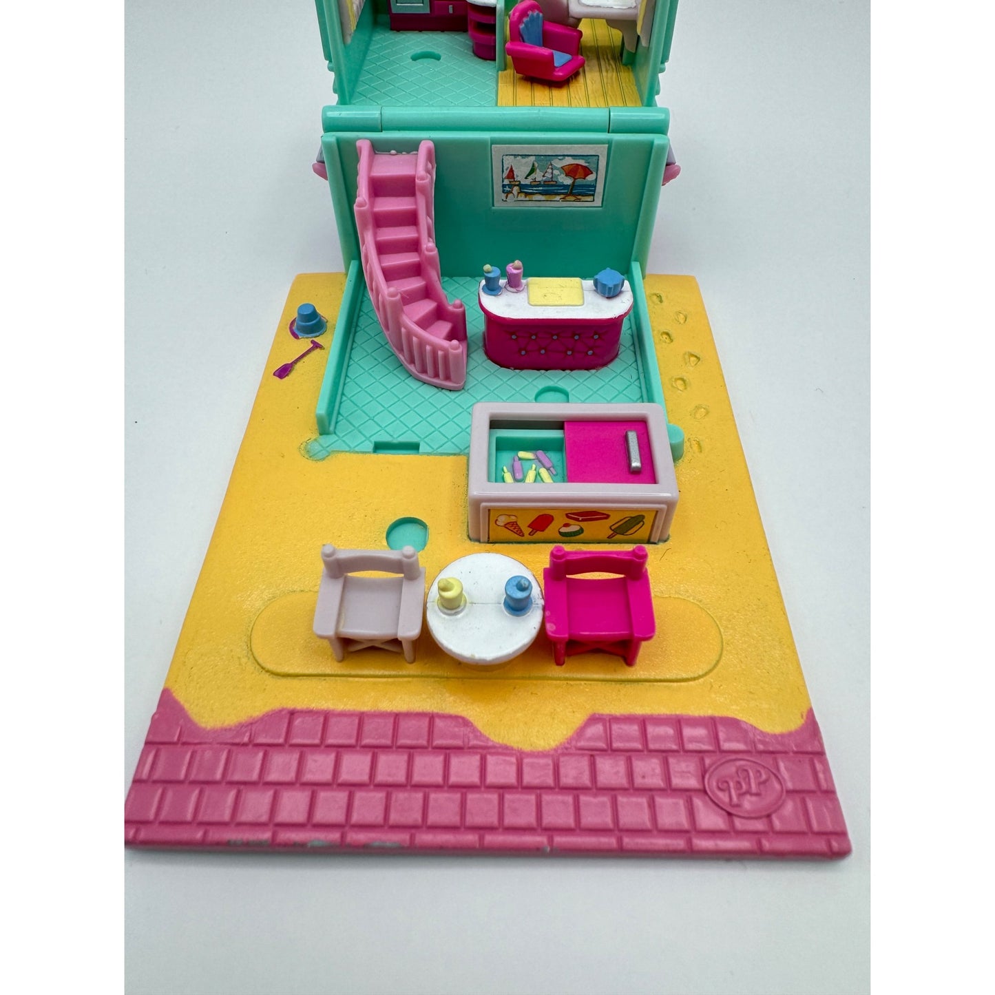 1993 Polly Pocket Beach Cafe Building ONLY