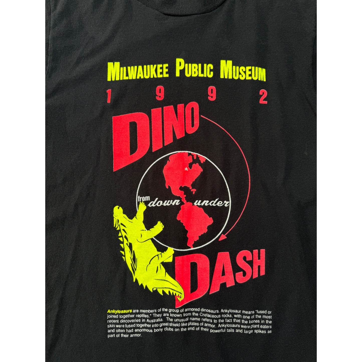 92' Milwaukee Public Museum Dino Dash Single Stitch Tee T-Shirt Small