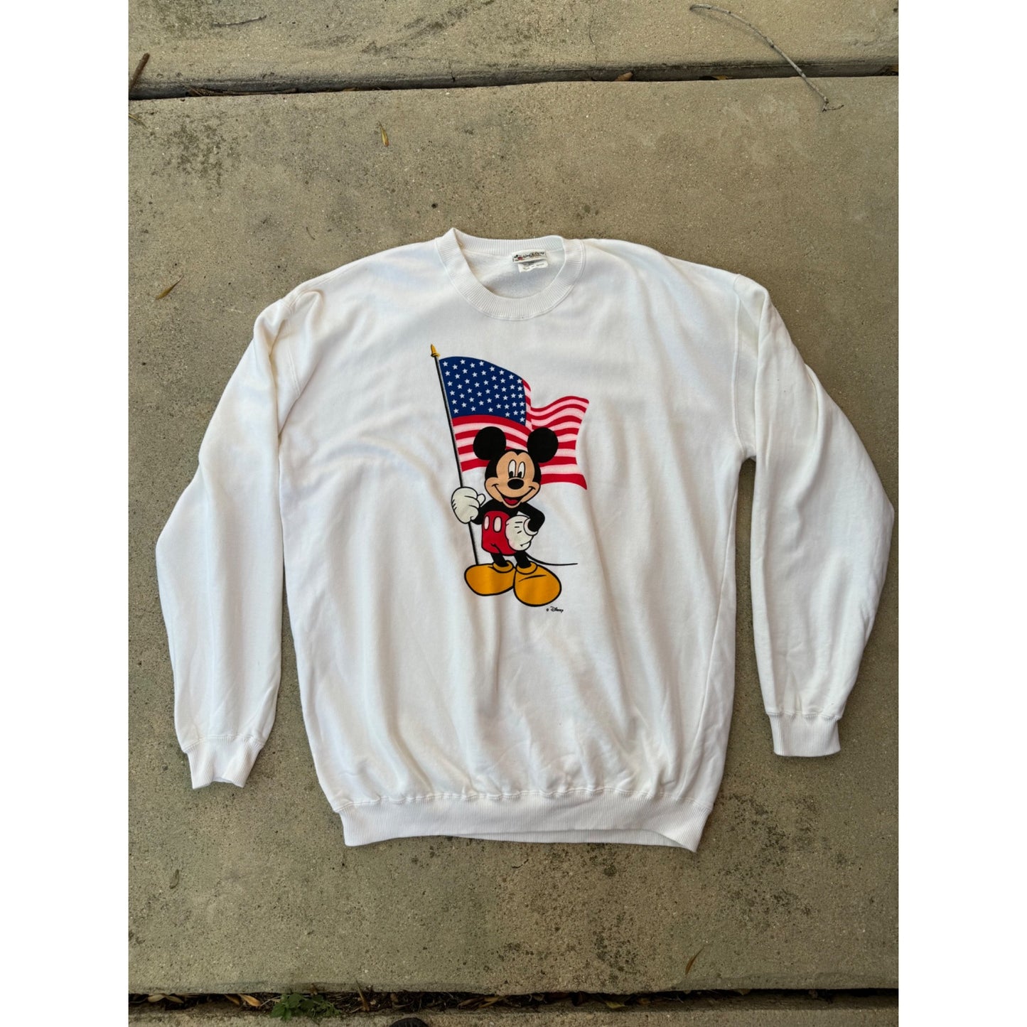 90's Walt Disney World Mickey Mouse Graphic Sweatshirt Large