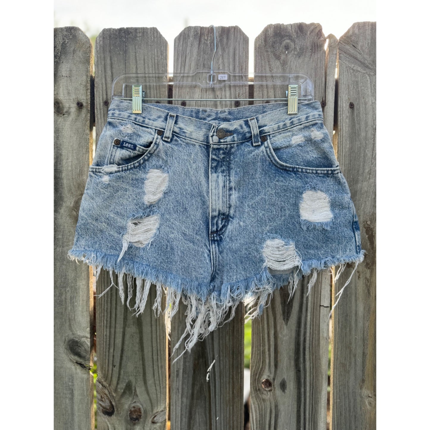 90's Lee Distressed Cut Off Raw Hem Denim Jean Shorts Size 29