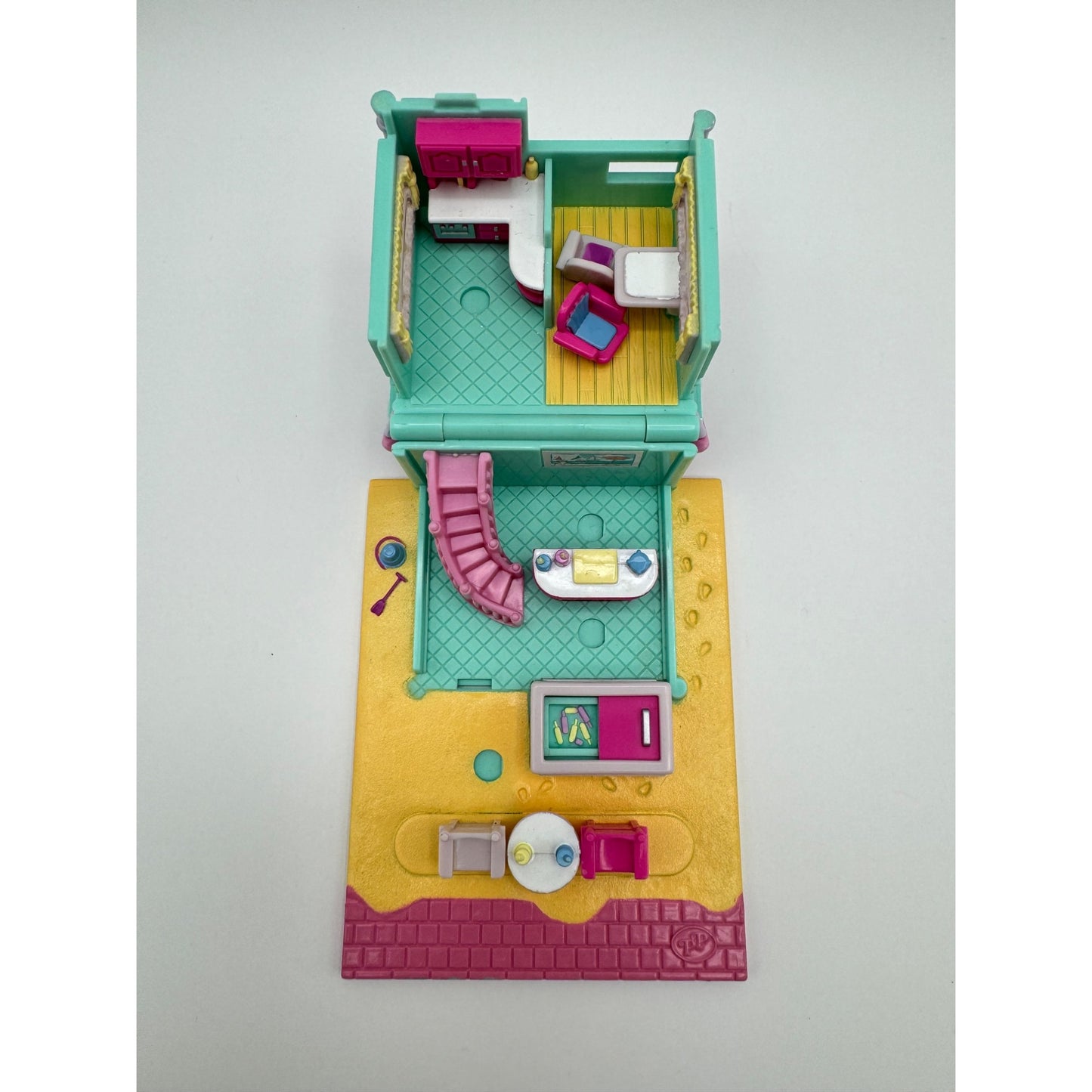 1993 Polly Pocket Beach Cafe Building ONLY