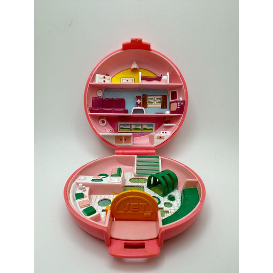 1989 Polly Pocket Buttons' Animal Hospital Compact ONLY