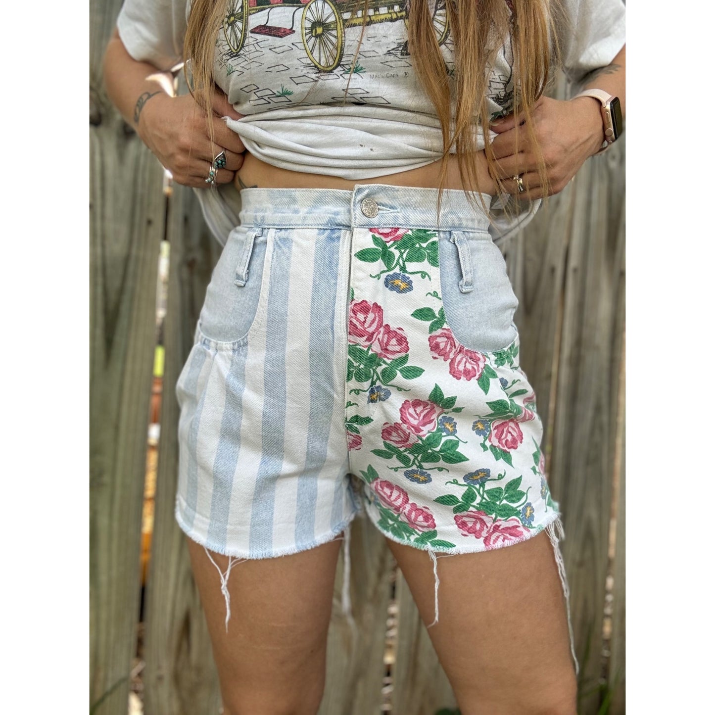 90's Nuovo Floral Striped High Rise Cut Off Raw Hem Denim Jean Shorts 3