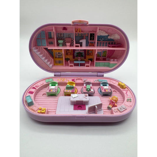 1992 Polly Pocket Stampin' School Playset w/ 1 Figure