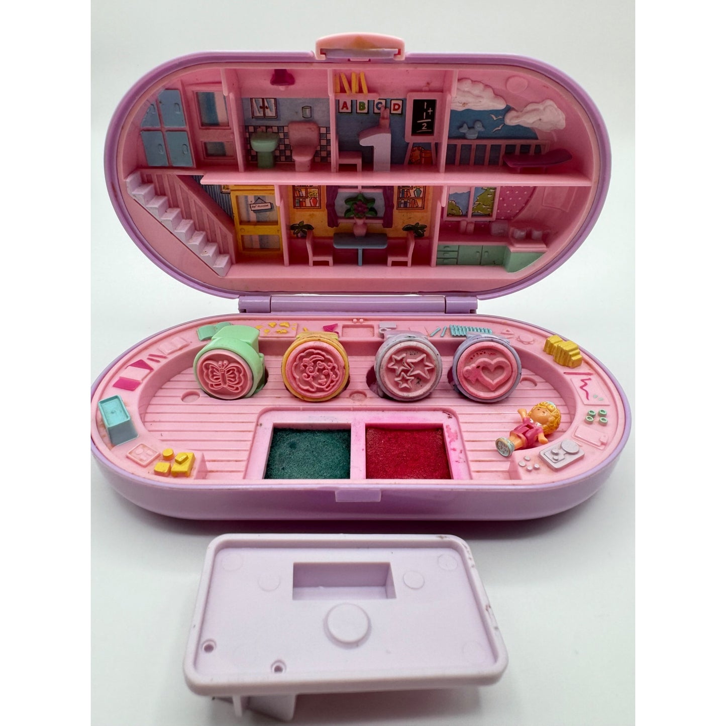 1992 Polly Pocket Stampin' School Playset w/ 1 Figure