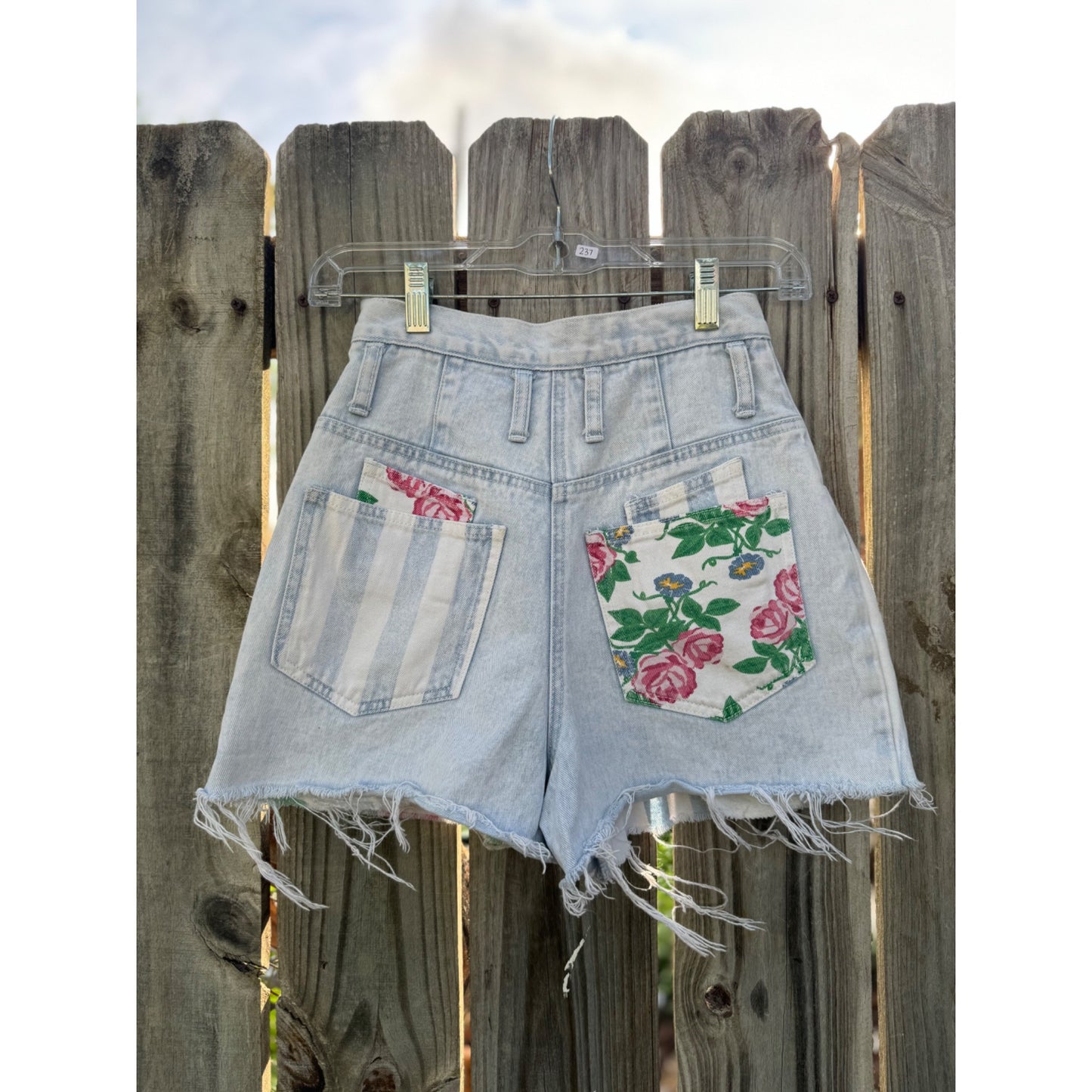 90's Nuovo Floral Striped High Rise Cut Off Raw Hem Denim Jean Shorts 3