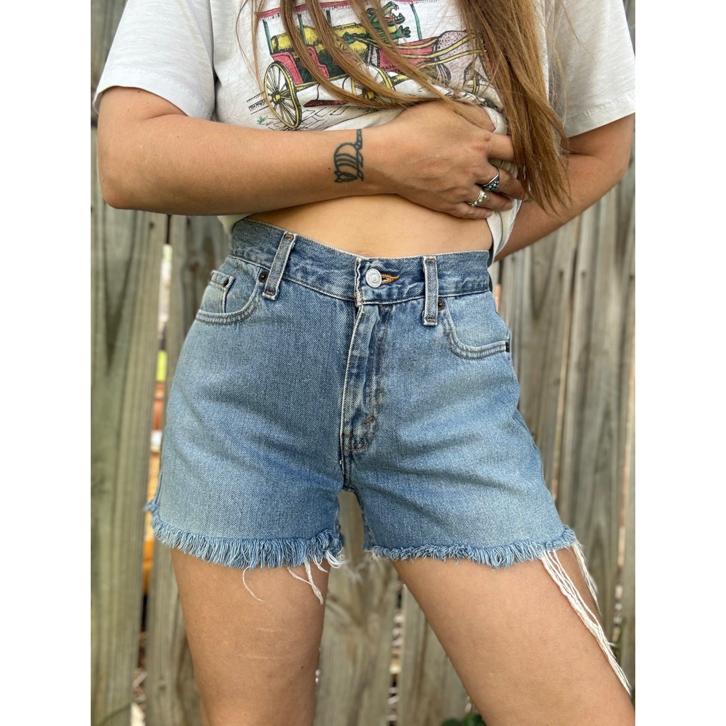 90's Levi's 577 Low Rise Loose Fit Cut Off Raw Hem Denim Jean Shorts 6