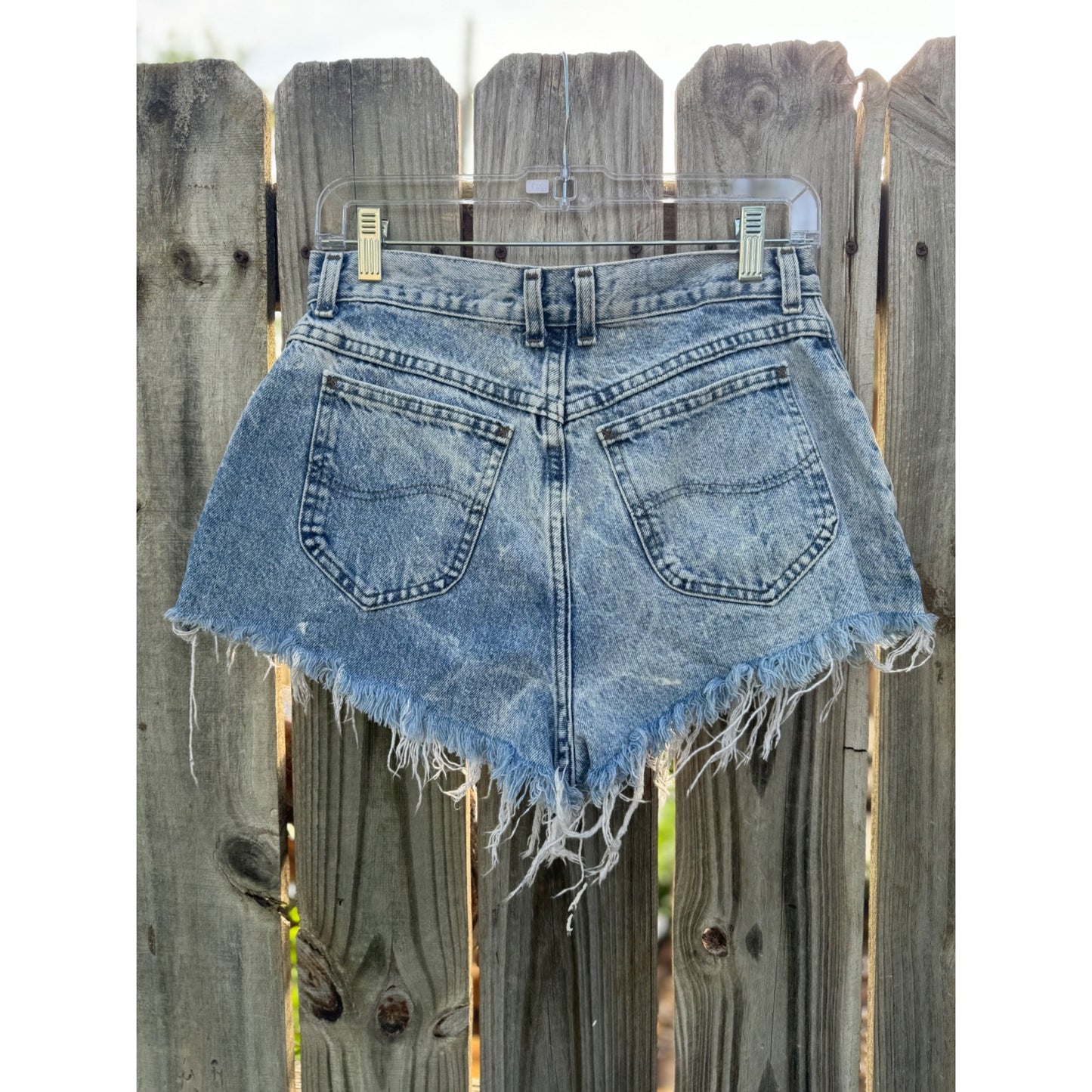 90's Lee Distressed Cut Off Raw Hem Denim Jean Shorts Size 29