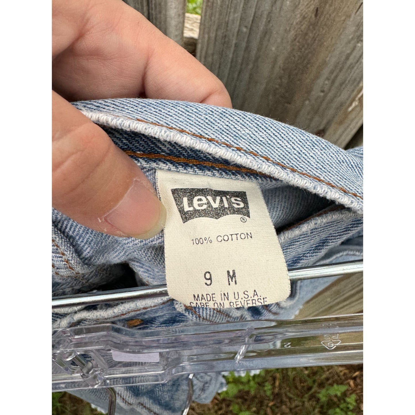 92' Levi's 501 Light Wash Cut Off Raw Hem Denim Jean Shorts 9