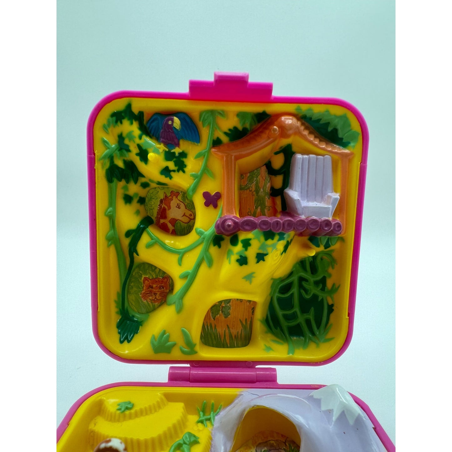 1989 Polly Pocket Wild Zoo World w/ 2 Figures